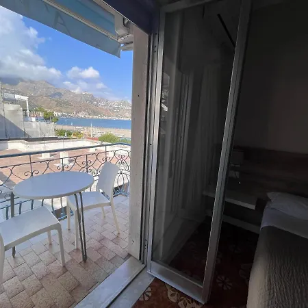 Apartment A' Marina House *